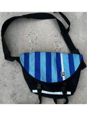 Crumpler The Barney Rustle Blanket Messenger Bag Blue Stripe Vintage 90s/00s Y2K